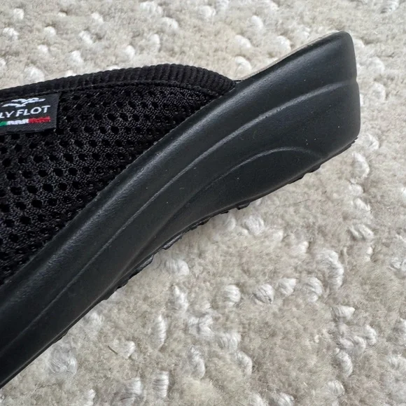 Fly Flot Italian Comfort Slide Sandals Black Mesh Size 41 NEOT - Picture 8 of 16